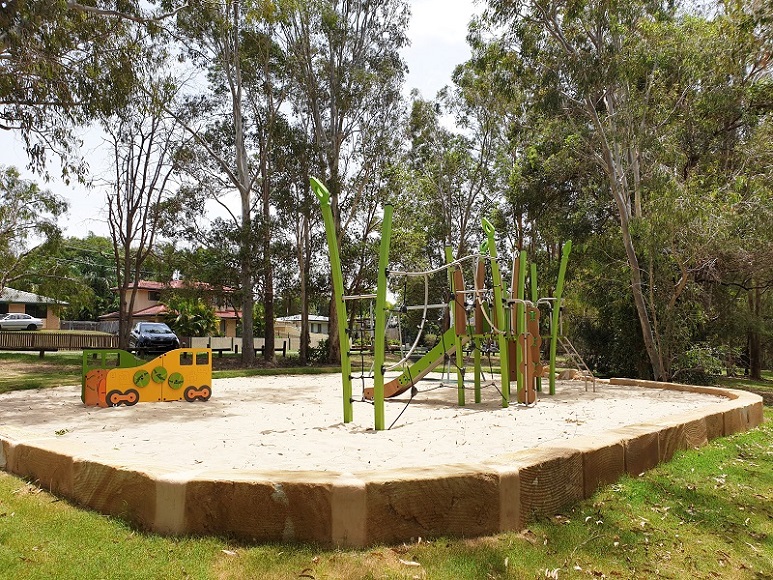 Sunnybay Drive Park Playground