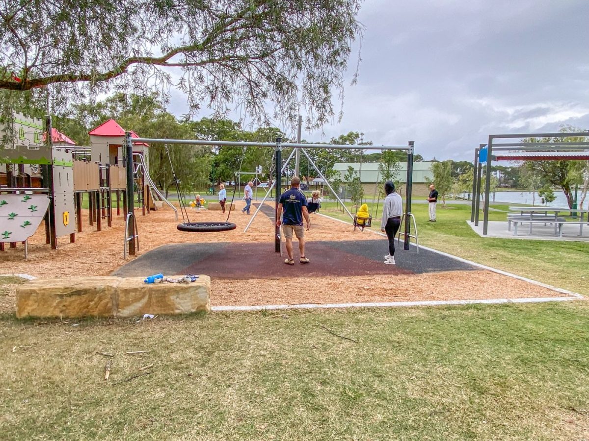 Swing set playground item at Bill Thompson Park