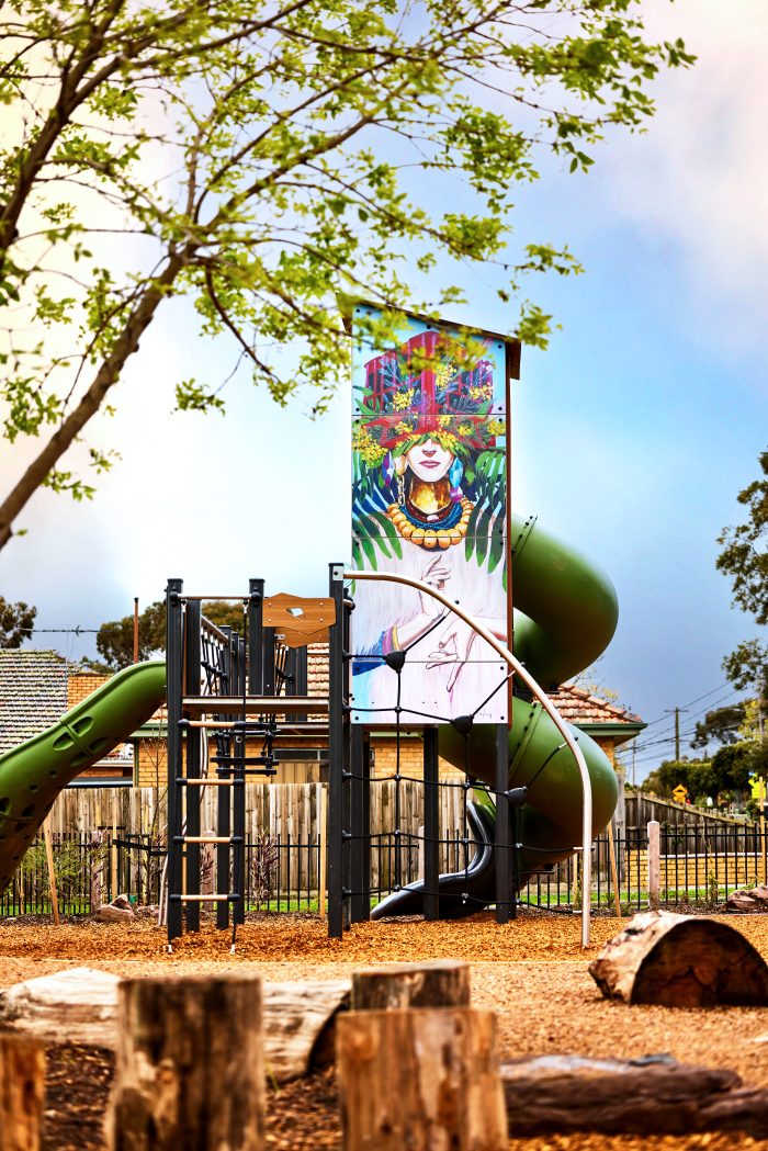 Bespoke Tower with artwork at Rayner Reserve Playground